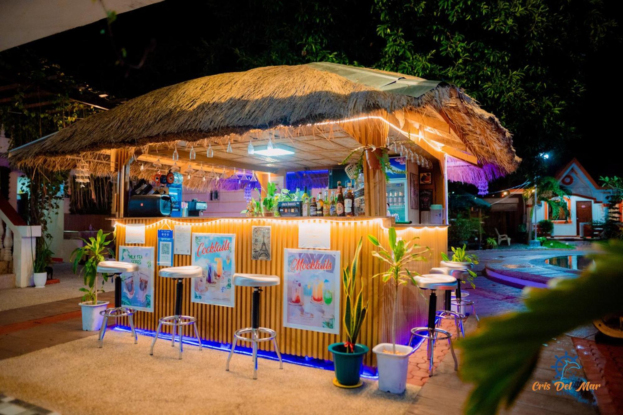 Cris Del Mar Resort Bolinao Esterno foto